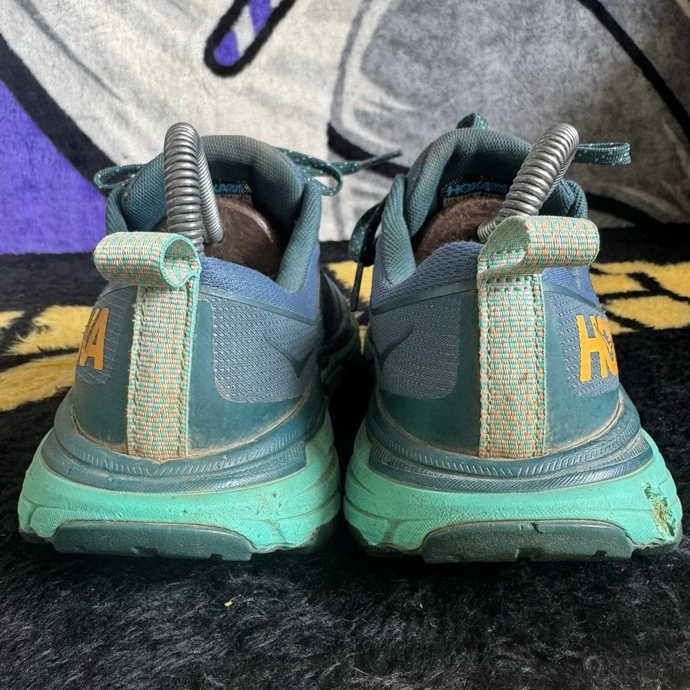 Hoka One One hoka one